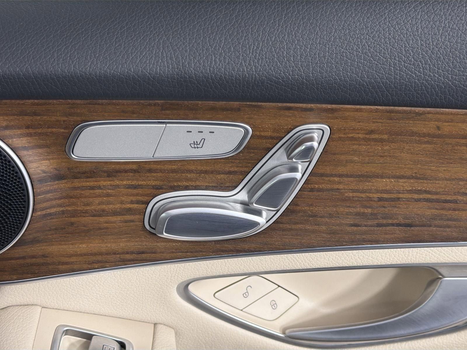 Used 2022 Mercedes-Benz GLC 300 image 33