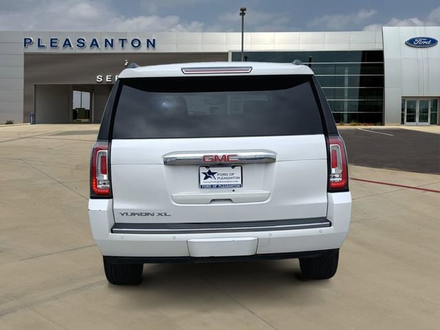 Used 2018 GMC Yukon XL Denali w/ Denali Ultimate Package RWD image 4