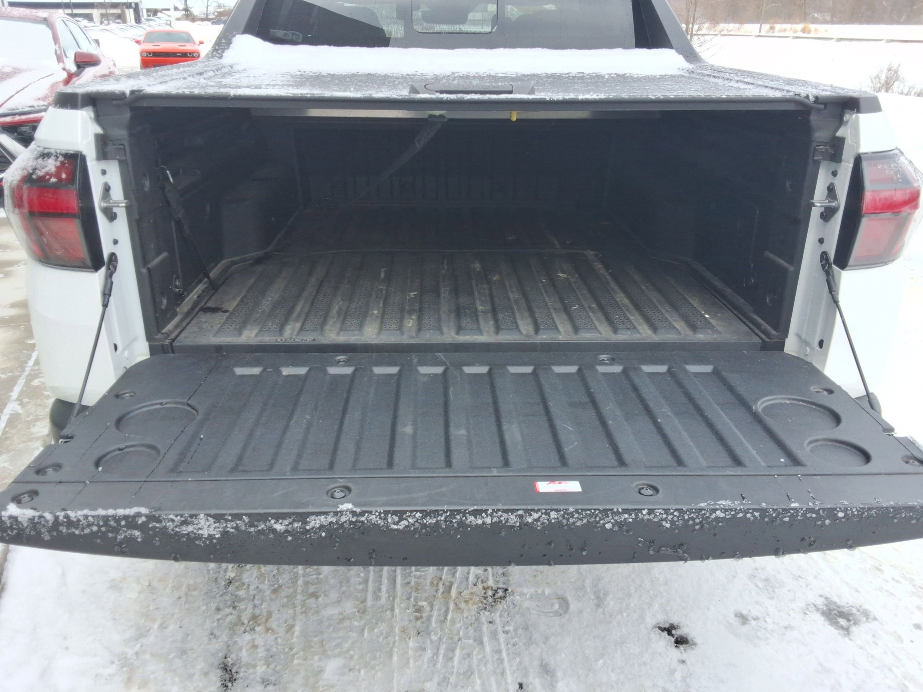 Used 2024 Hyundai Santa Cruz Limited image 32