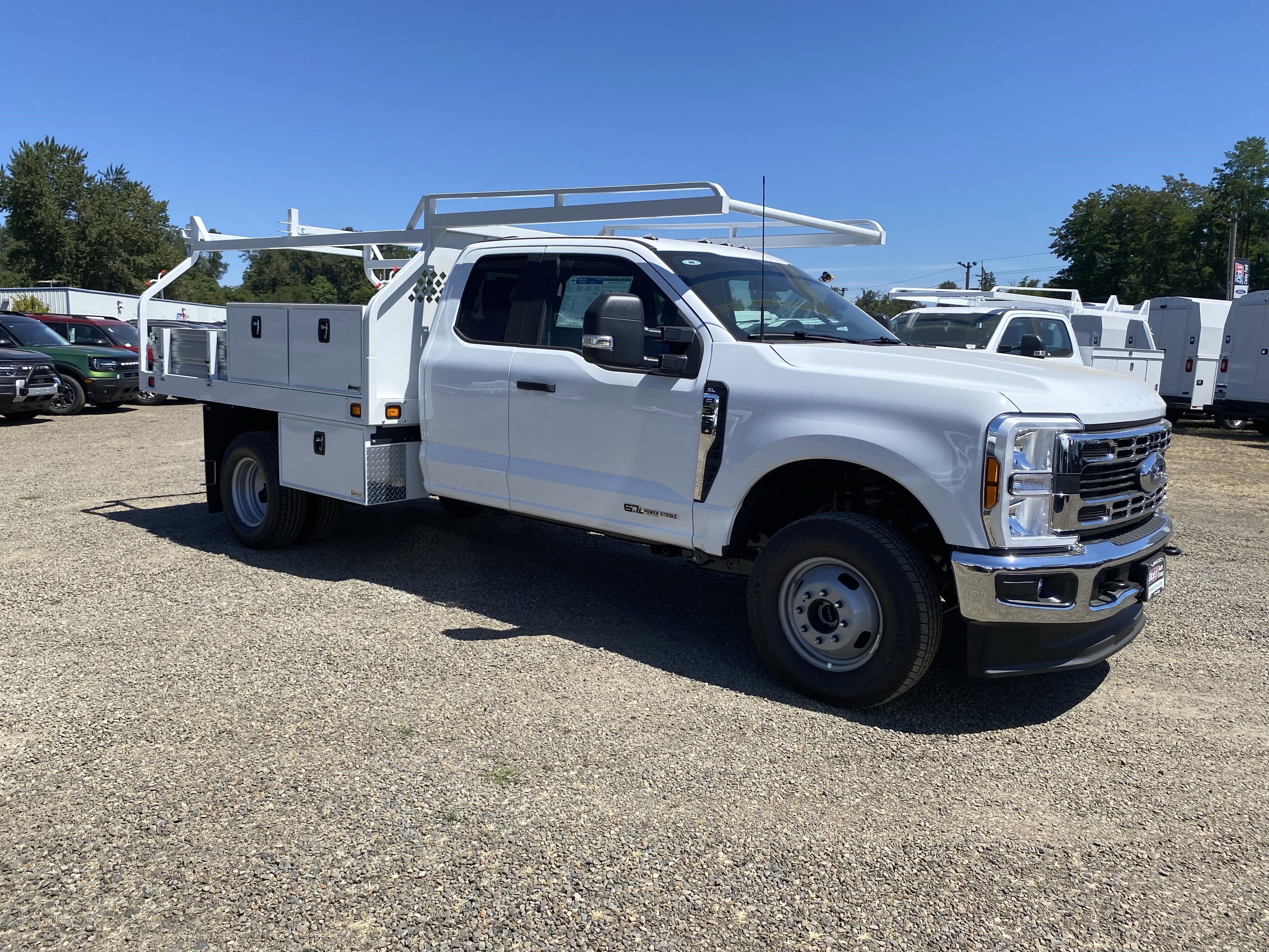 New 2025 Ford F350 XL w/ XL Chrome Package image 7