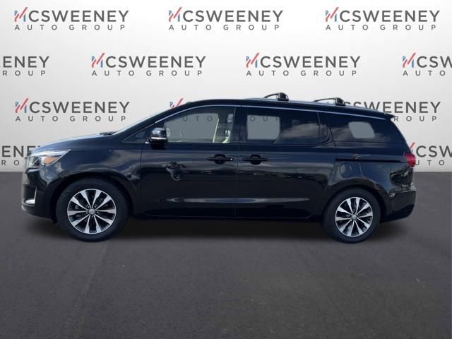 Used 2017 Kia Sedona SX image 2
