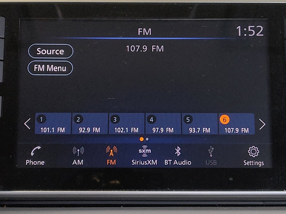 Used 2021 Nissan Versa SV image 25