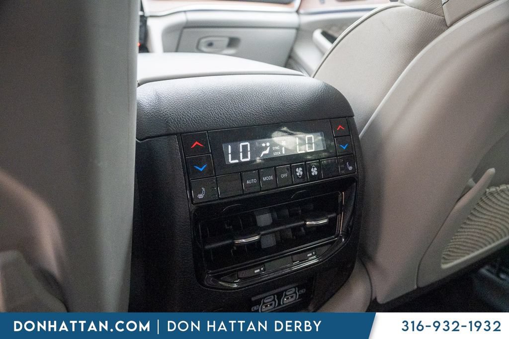 Used 2021 Jeep Grand Cherokee L Summit w/ Advanced Protech Group IV AWD/4WD image 23