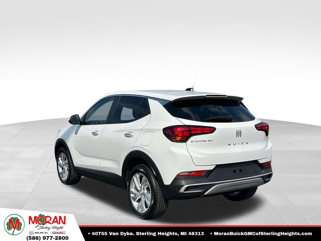 Certified 2024 Buick Encore GX Preferred w/ Comfort Package FWD image 3