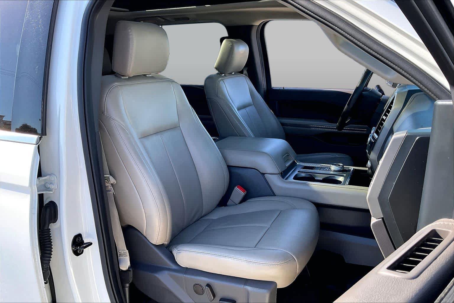 Certified 2020 Ford Expedition Max XLT w/ Equipment Group 202A RWD image 9