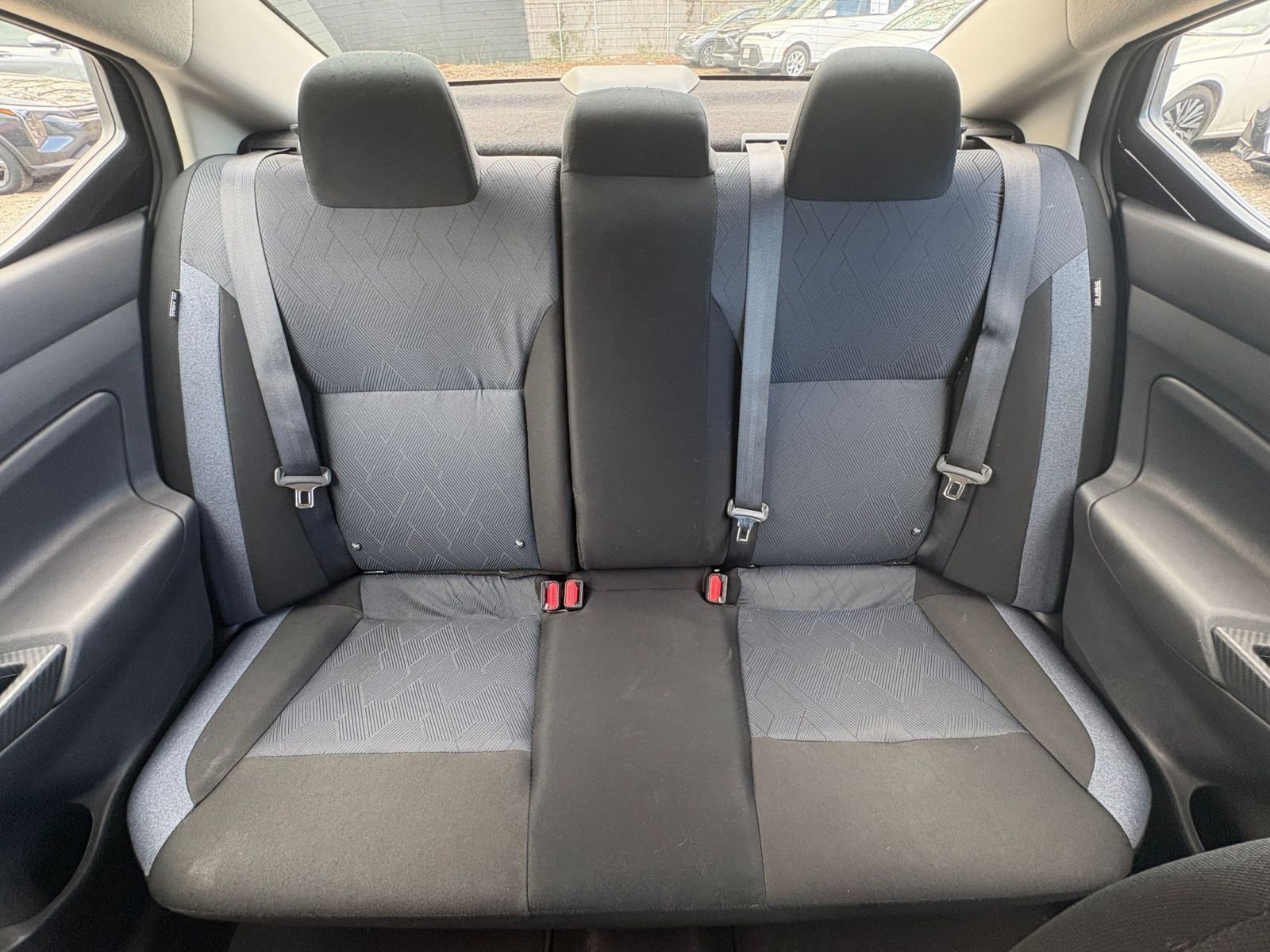 Used 2025 Nissan Versa SV FWD image 34