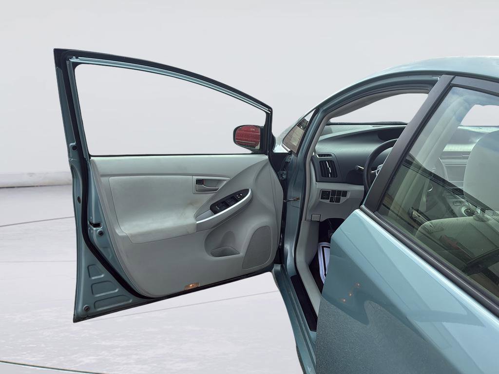 Used 2013 Toyota Prius Two image 20