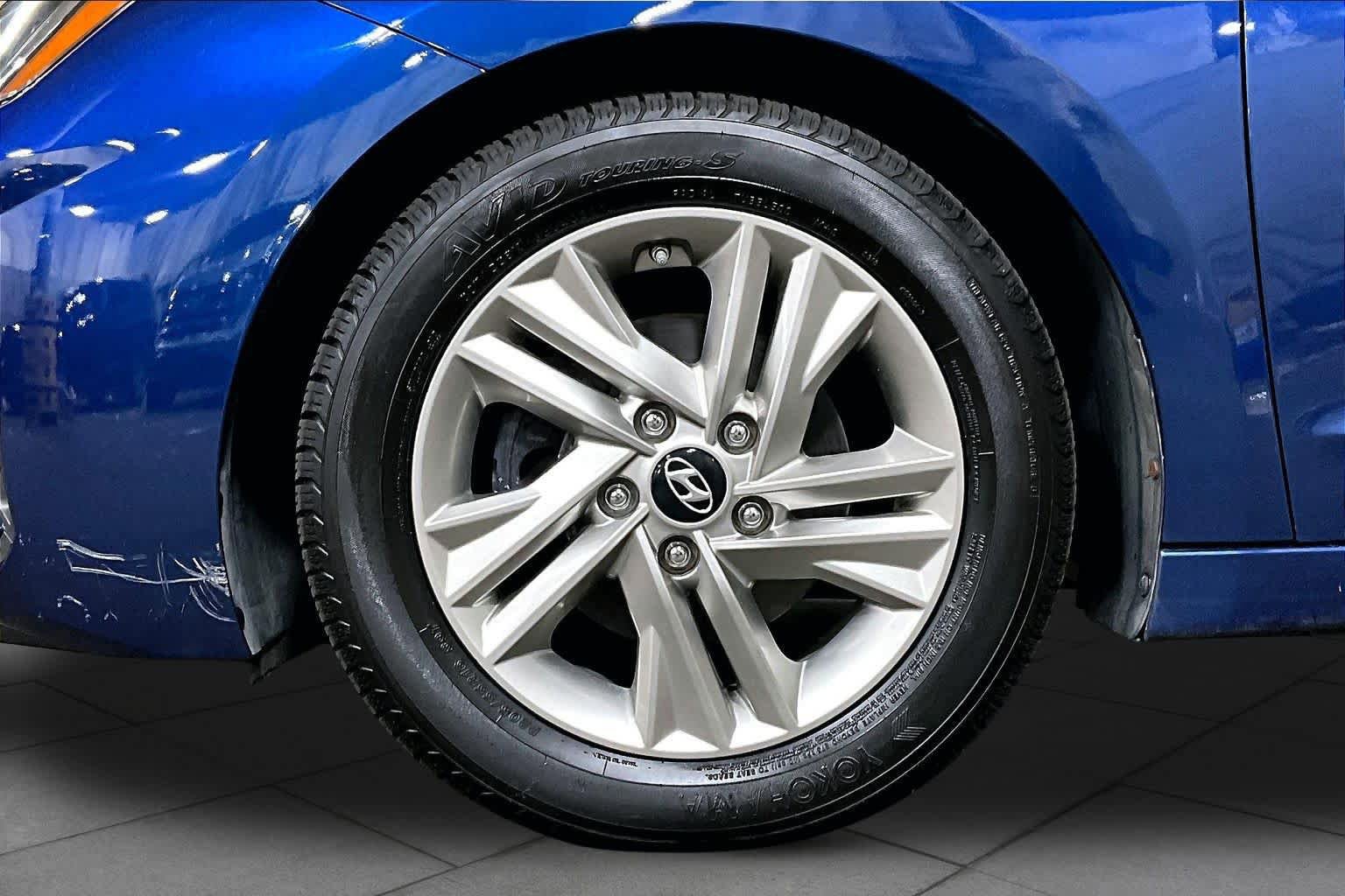 Used 2019 Hyundai Elantra Value Edition FWD image 11