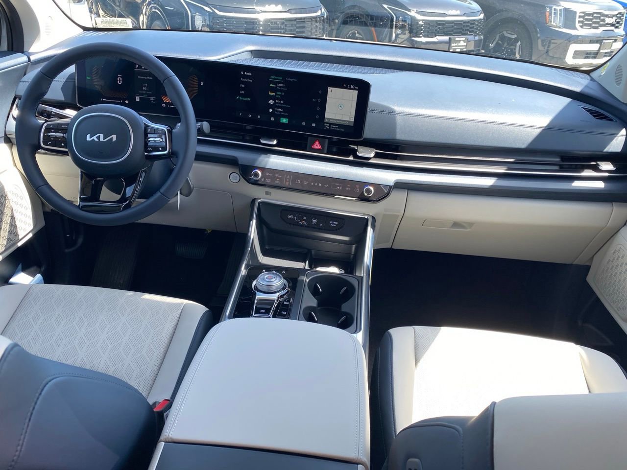 New 2026 Kia Carnival EX image 24