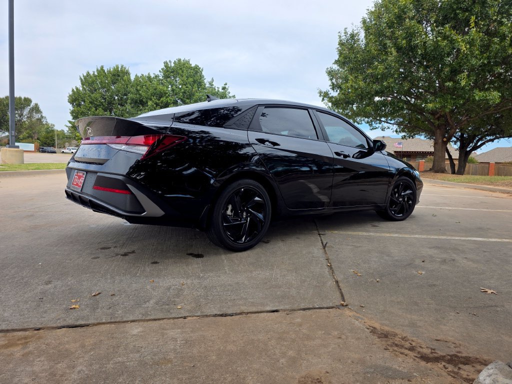 New 2026 Hyundai Elantra SEL Sport FWD image 13