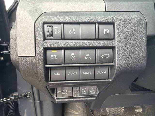 Certified 2025 Toyota 4Runner Trailhunter AWD/4WD image 6