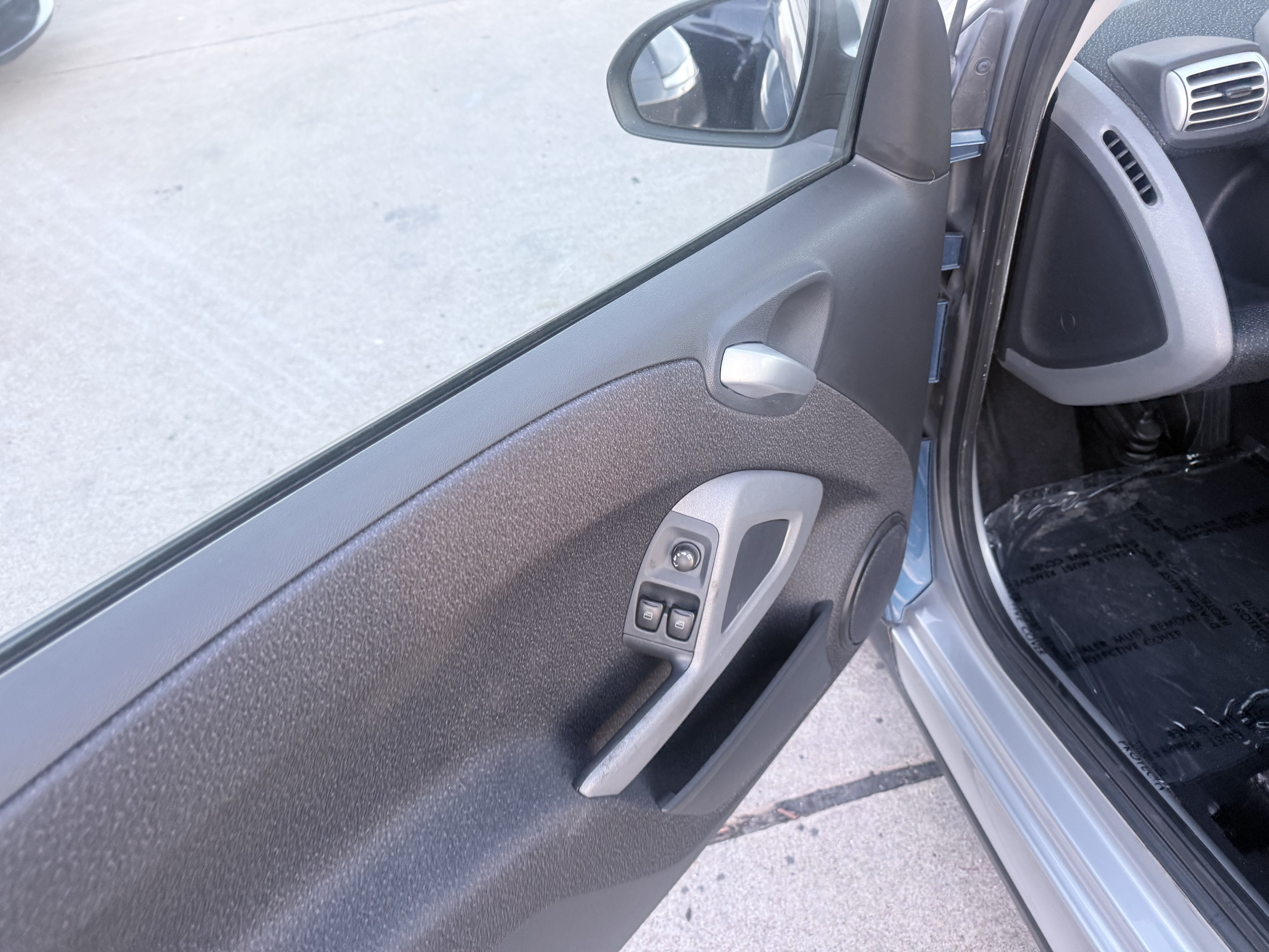 Used 2008 smart fortwo passion RWD image 14