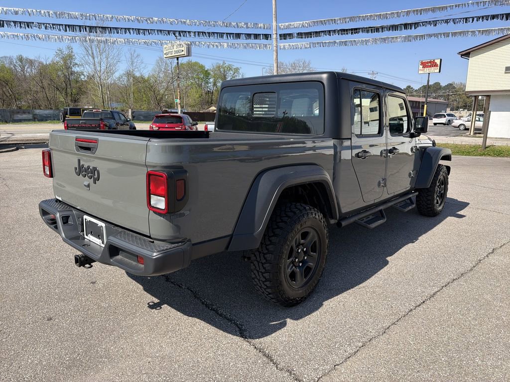 Used 2023 Jeep Gladiator Sport image 4