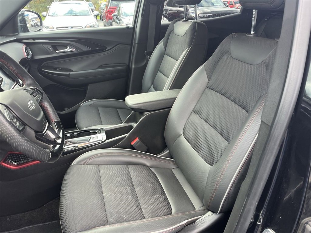Certified 2023 Chevrolet TrailBlazer RS w/ Convenience Package image 18