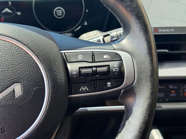Certified 2023 Kia Sportage SX AWD/4WD image 32