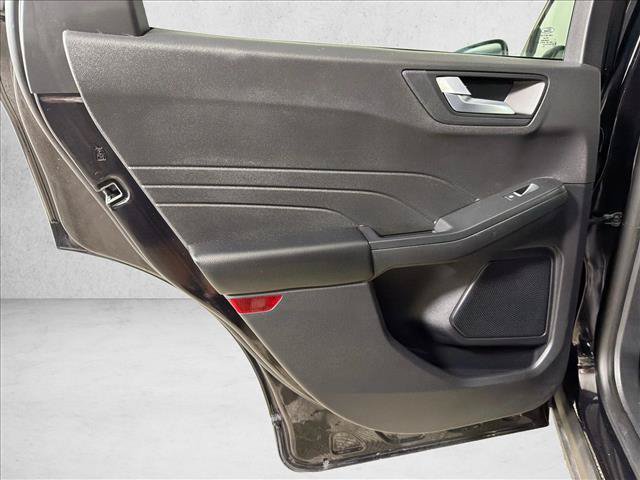 Used 2025 Ford Escape ST-Line Select AWD/4WD image 22
