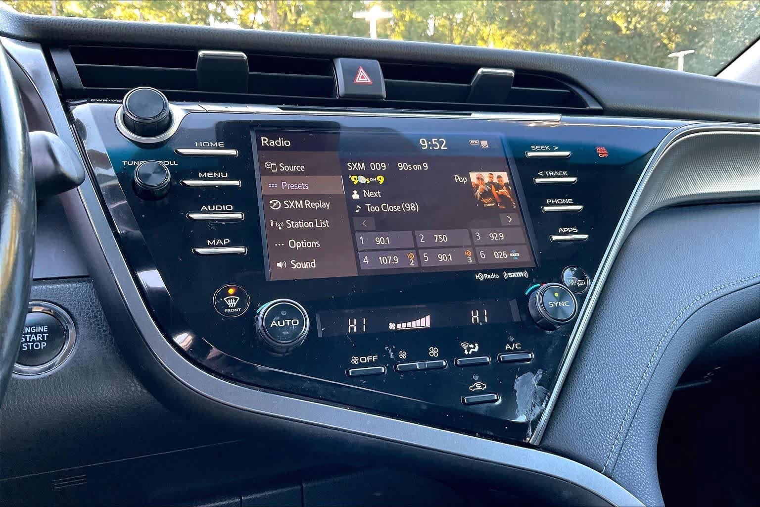 Used 2020 Toyota Camry XSE FWD image 33