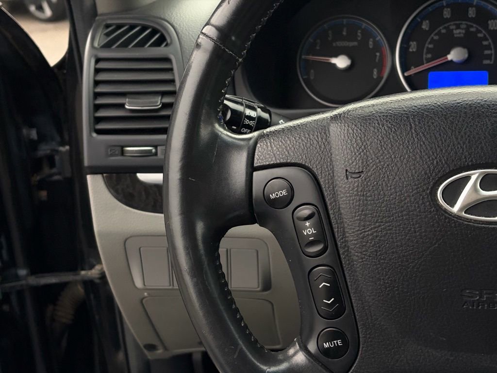 Used 2009 Hyundai Santa Fe GLS image 15