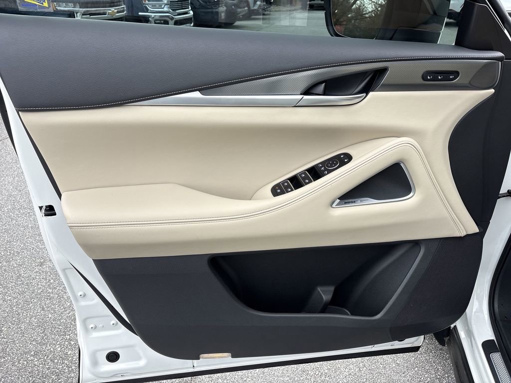 Used 2025 INFINITI QX60 Luxe image 26