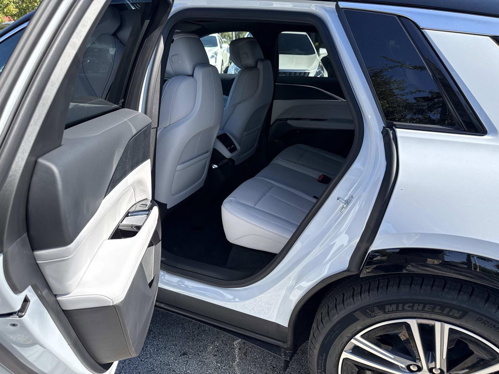 New 2026 Cadillac Lyriq Luxury image 14