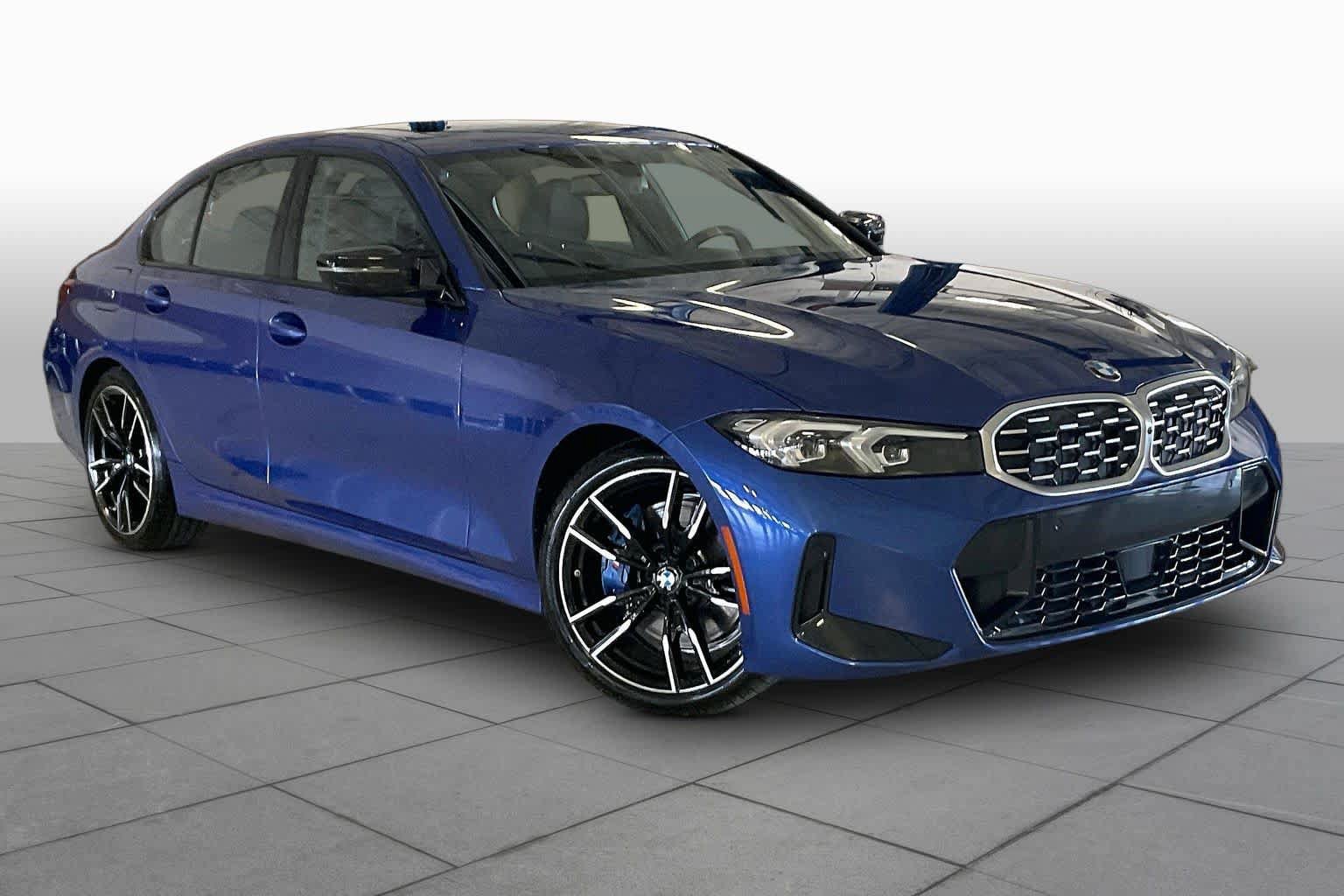 Used 2025 BMW M340i Sedan RWD image 2
