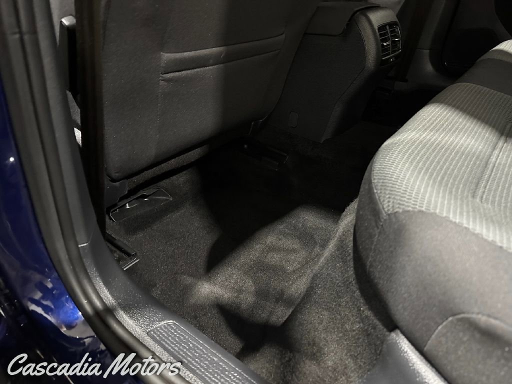 Used 2019 Volkswagen e-Golf SE w/ Driver Assistance Package image 23