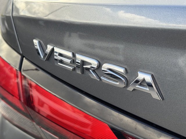 Used 2021 Nissan Versa SV image 12