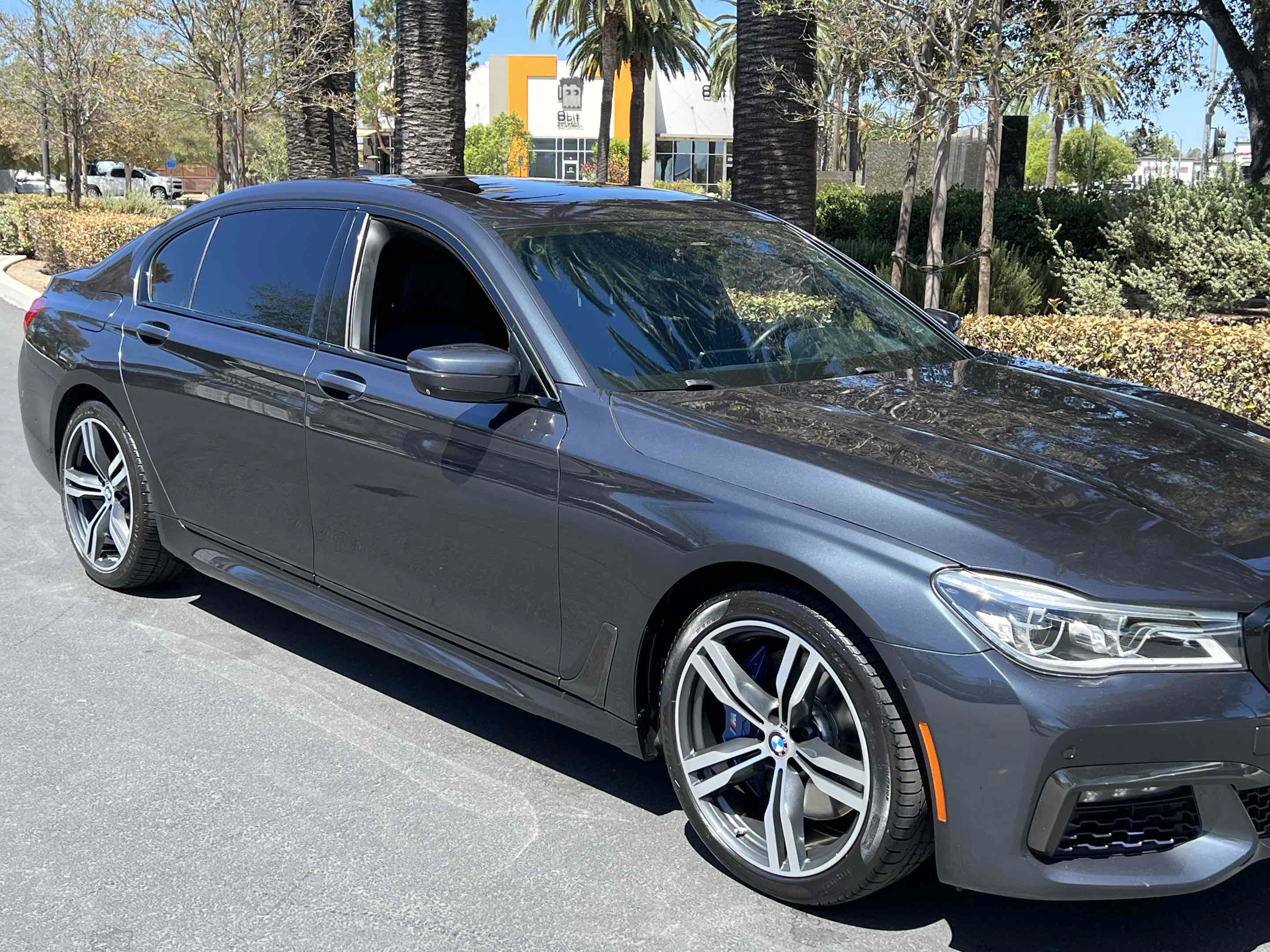 Used 2018 BMW 750i RWD image 49