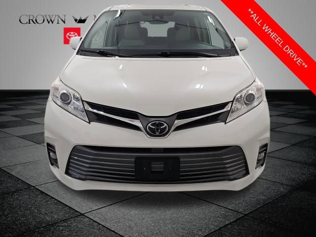 Used 2019 Toyota Sienna XLE w/ XLE Navigation Package image 2