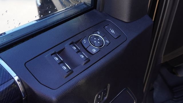 Used 2020 Ford F250 Platinum w/ FX4 Off-Road Package AWD/4WD image 19