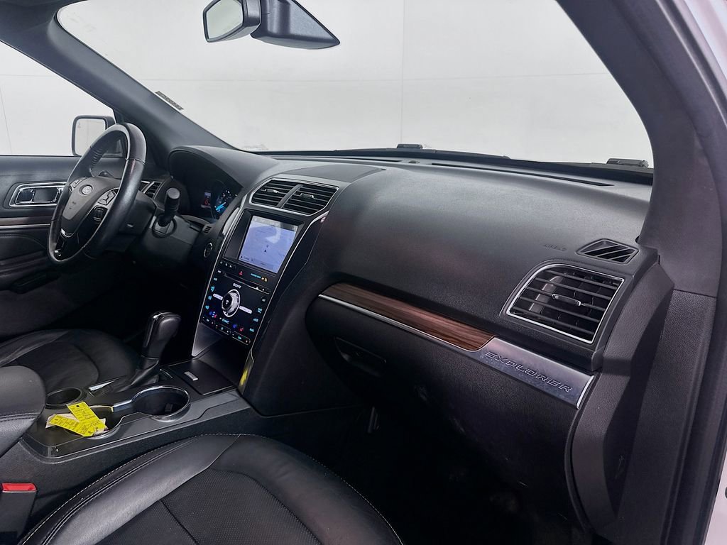 Used 2018 Ford Explorer Limited w/ Equipment Group 301A image 28