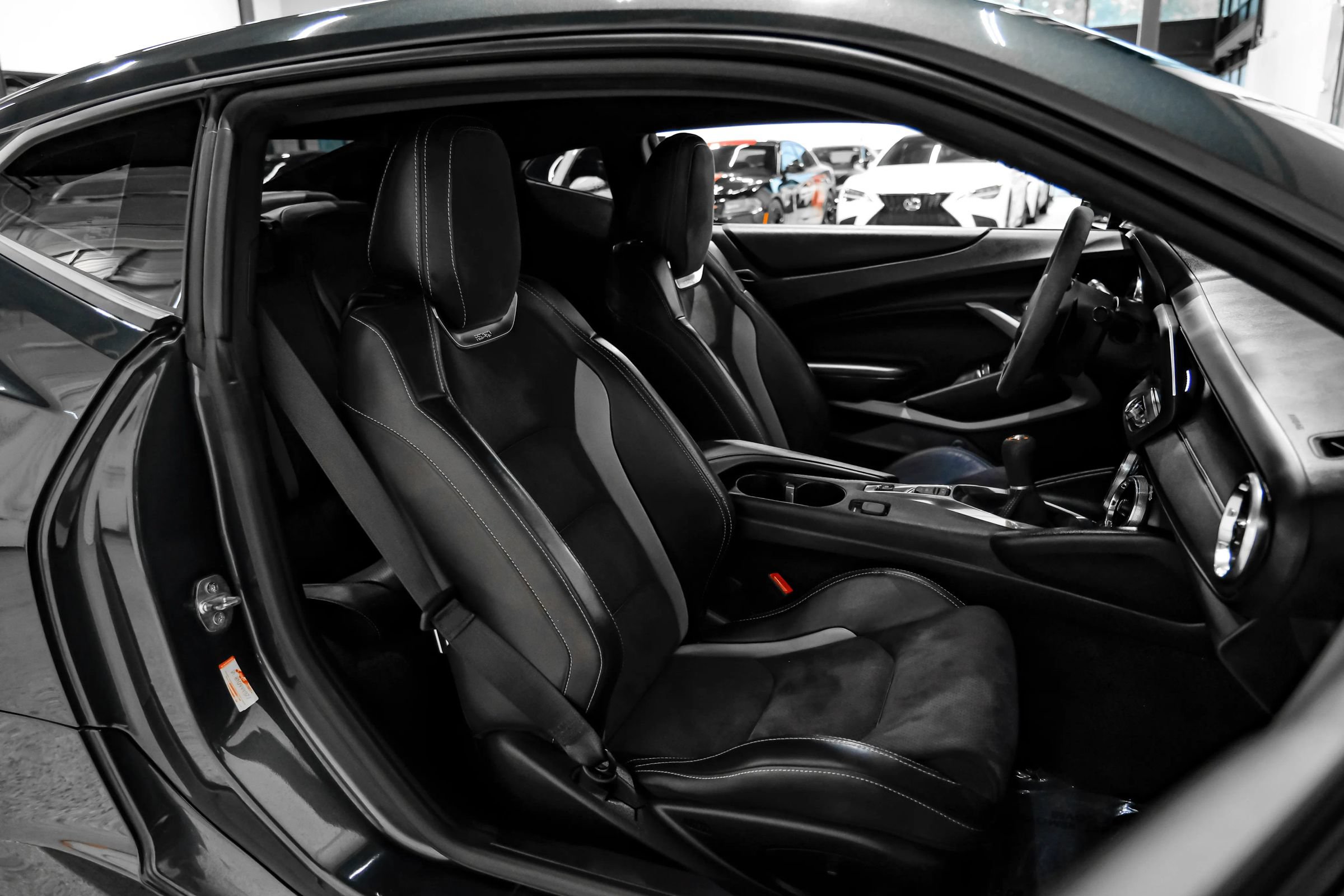 Used 2019 Chevrolet Camaro SS RWD image 41