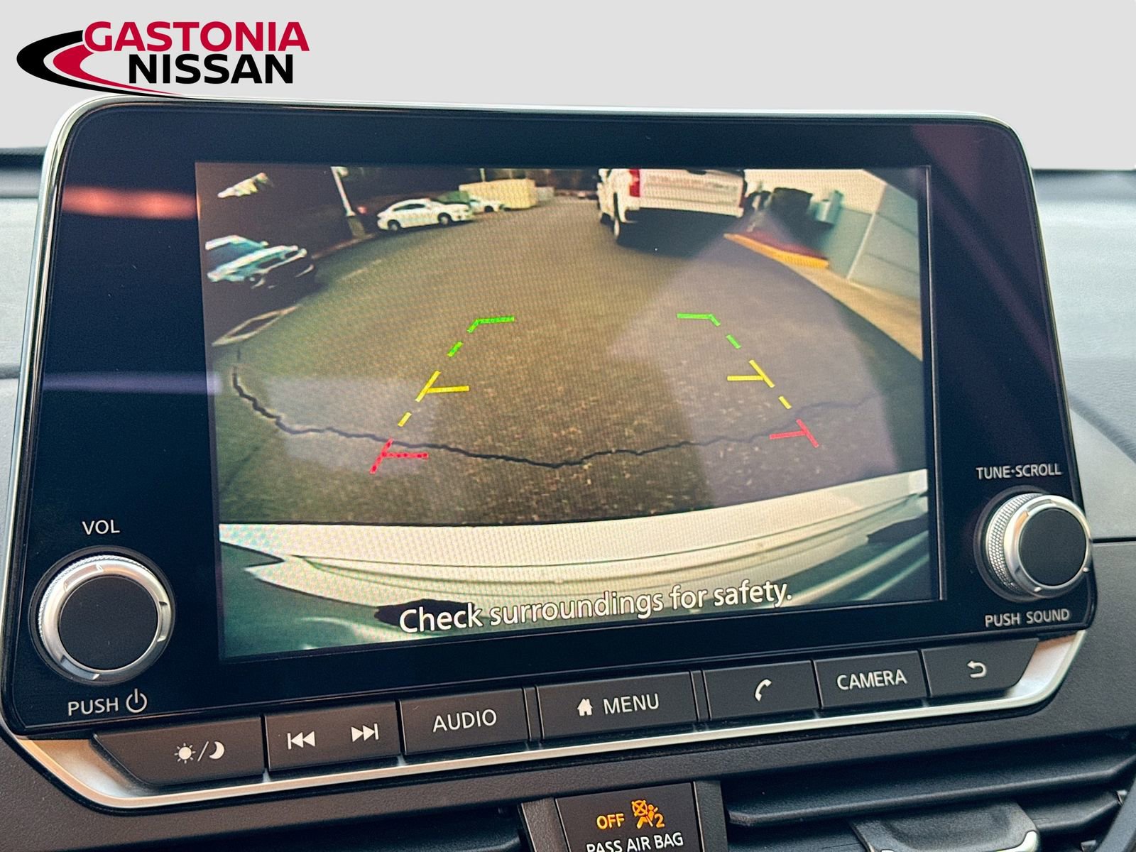 Used 2024 Nissan Altima 2.5 SV image 18