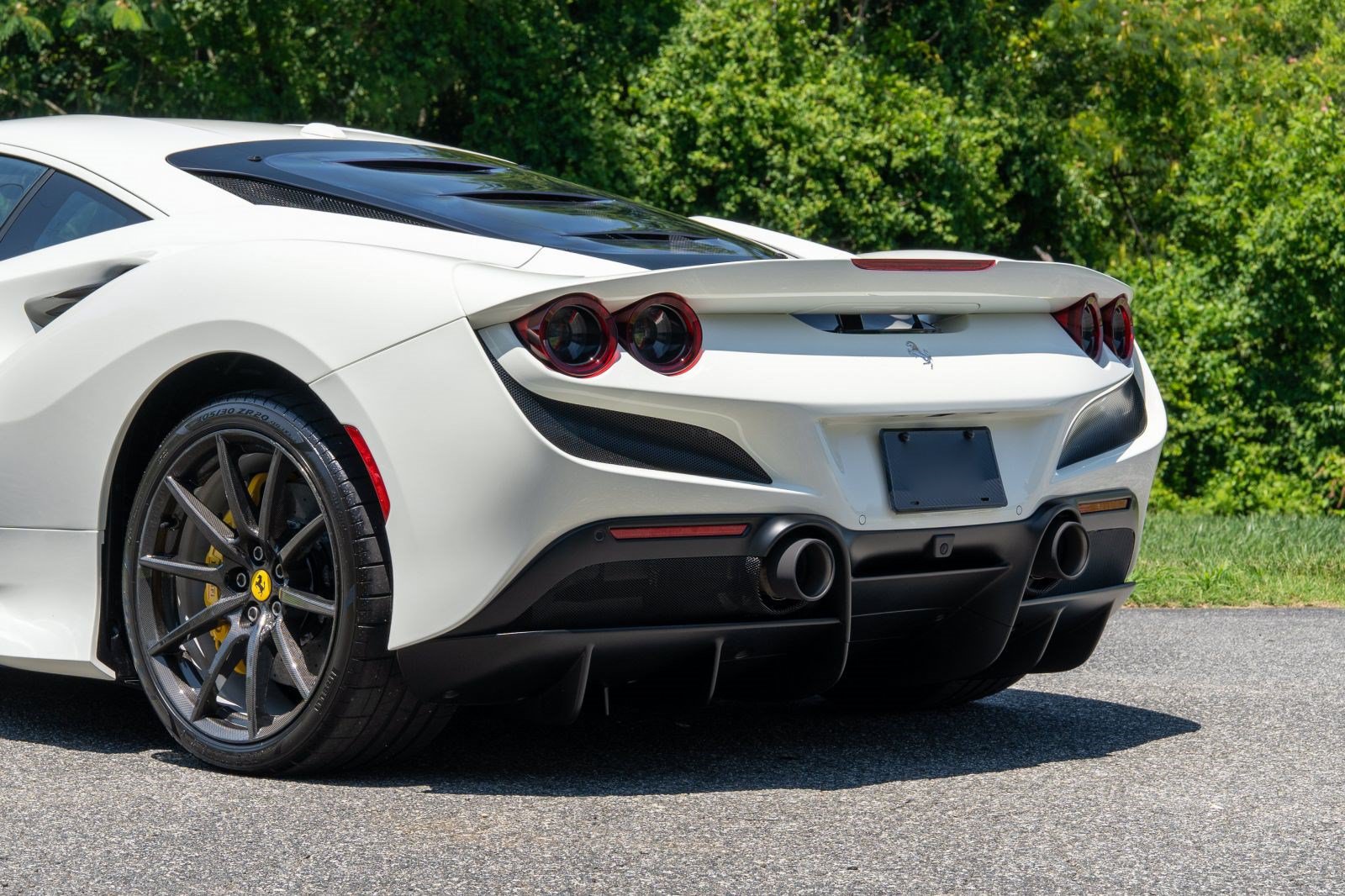 Used 2022 Ferrari F8 Tributo RWD image 22