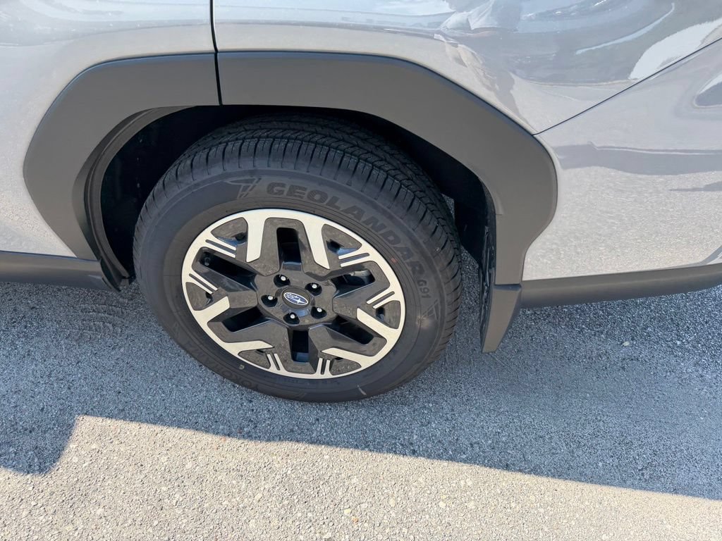 Used 2026 Subaru Forester Premium AWD/4WD image 8
