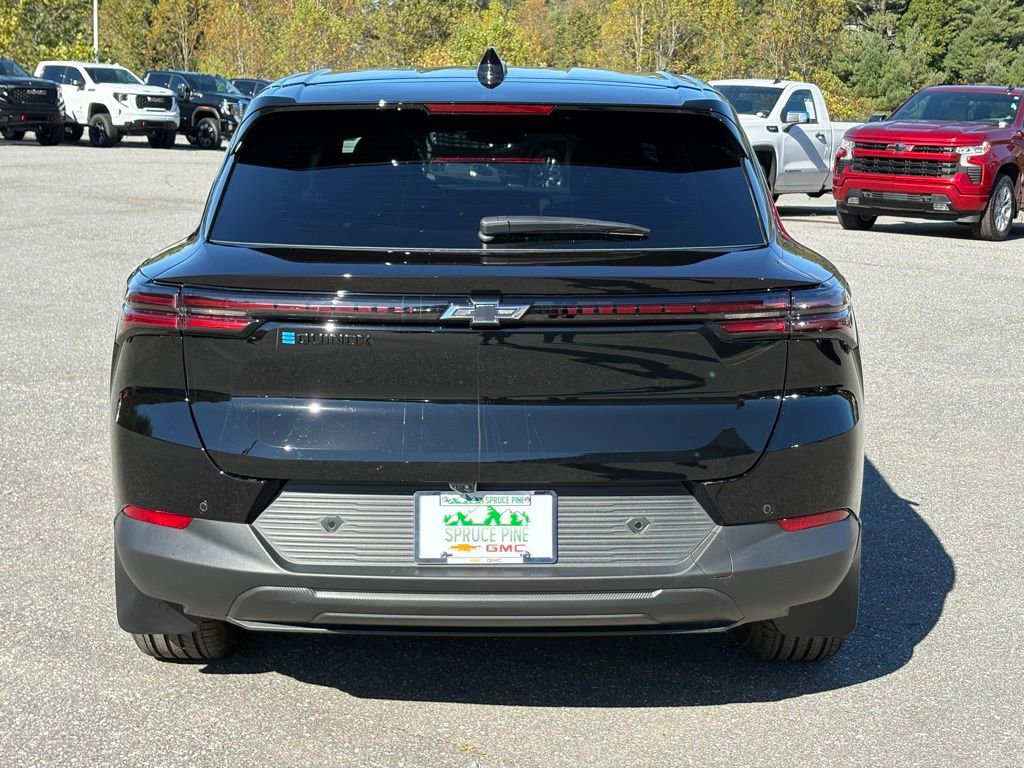 New 2026 Chevrolet Equinox EV LT w/ Midnight Package image 17
