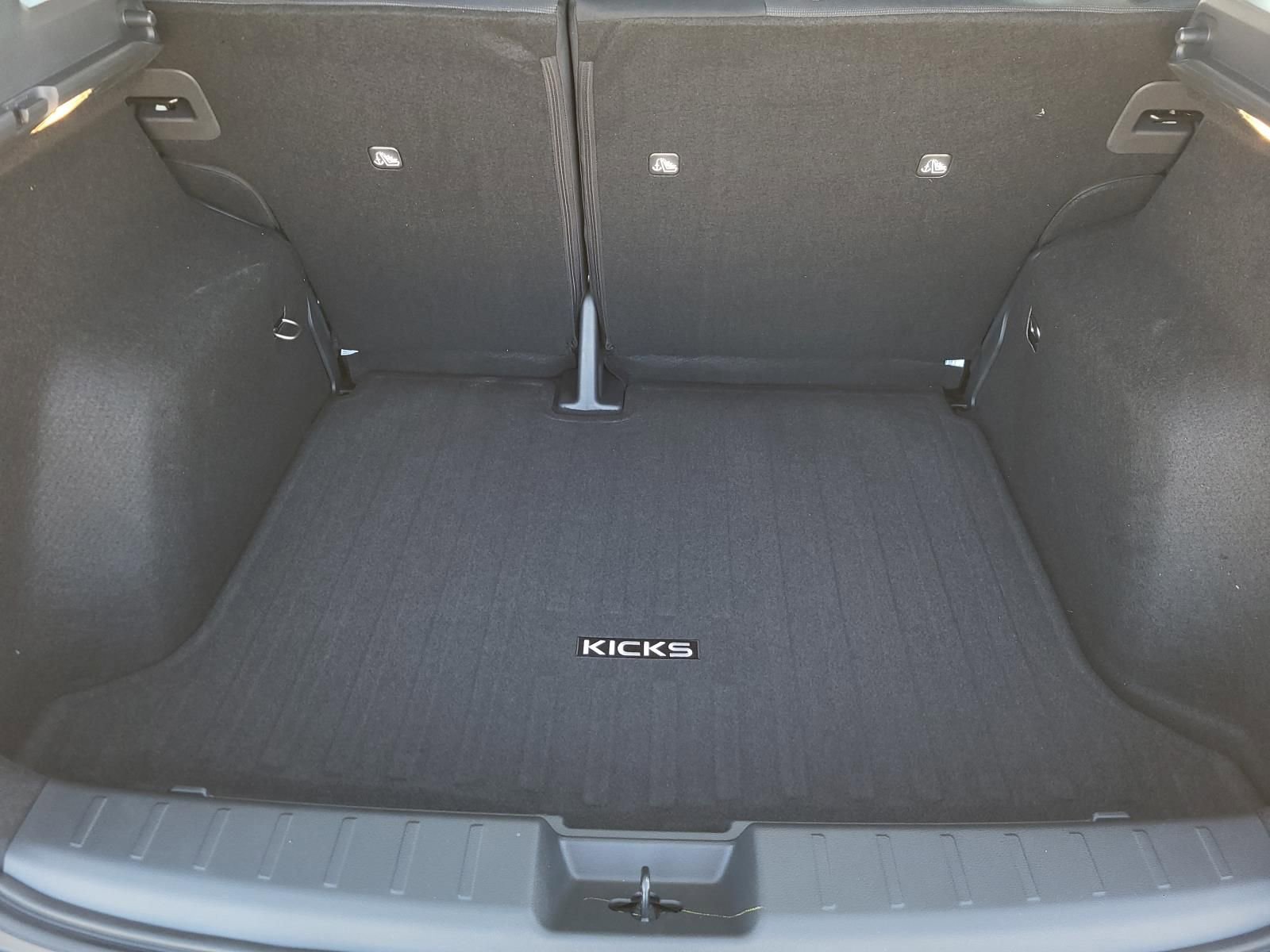 New 2026 Nissan Kicks S image 13