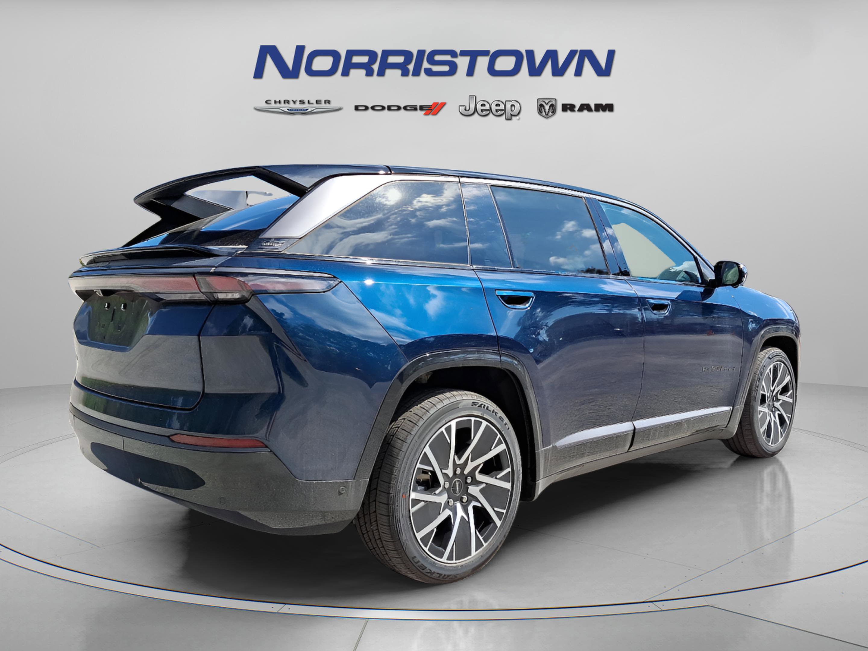 New 2025 Jeep Wagoneer S Limited image 4