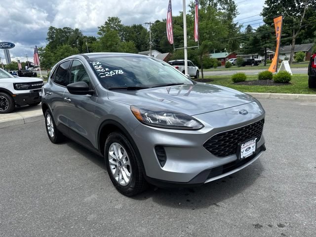 Certified 2022 Ford Escape SE w/ Cold Weather Package AWD/4WD image 4