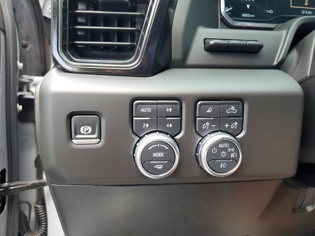 Used 2025 GMC Sierra 2500 AT4X AWD/4WD image 29