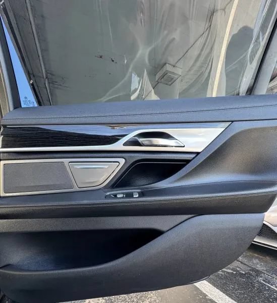 Used 2018 BMW 740i RWD image 25