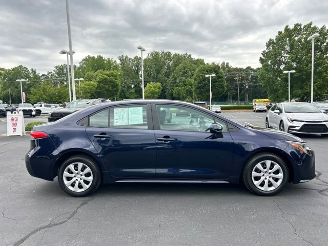 Used 2024 Toyota Corolla LE FWD image 5
