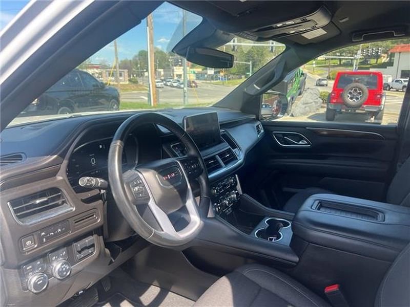 Used 2023 GMC Yukon XL SLE w/ Max Trailering Package image 5