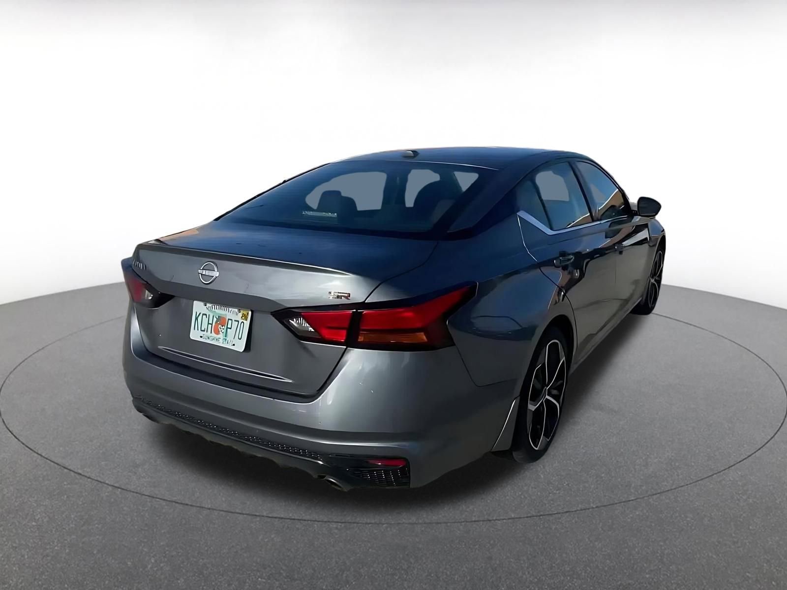 Used 2025 Nissan Altima 2.5 SR image 14