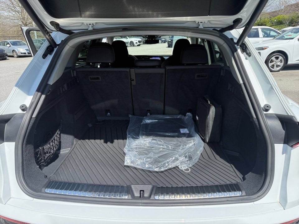 Certified 2025 Audi Q5 Premium Plus w/ Premium Plus image 15