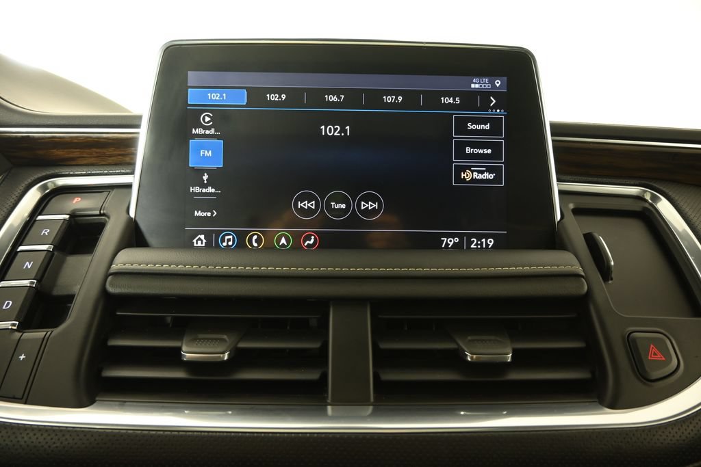 Used 2021 Chevrolet Suburban Premier w/ Premium Package AWD/4WD image 29