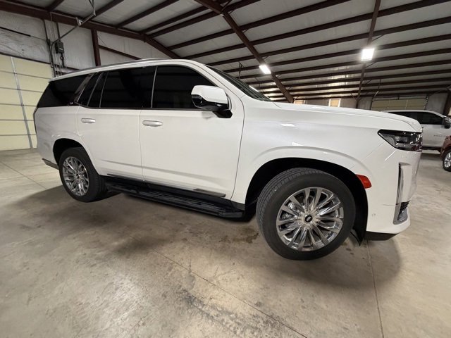 Used 2022 Cadillac Escalade Premium Luxury image 5