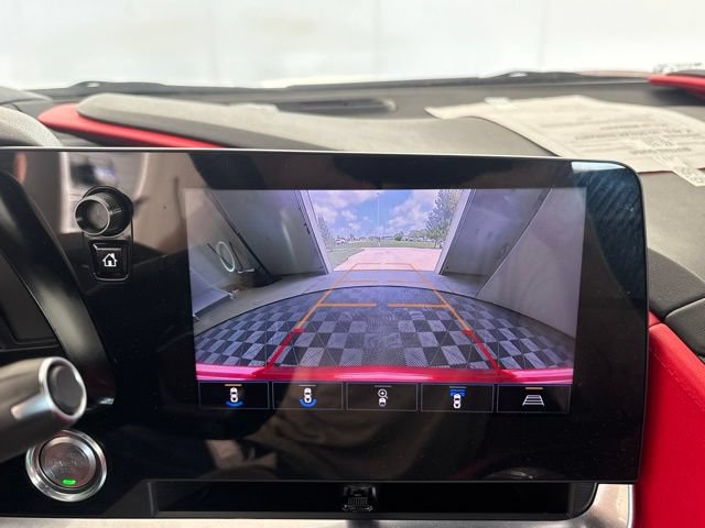 Used 2021 Chevrolet Corvette Stingray Preferred Cpe w/ Engine Appearance Package RWD image 19