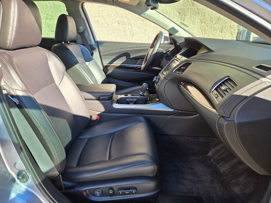 Certified 2016 Acura RLX w/ Technology Package image 20