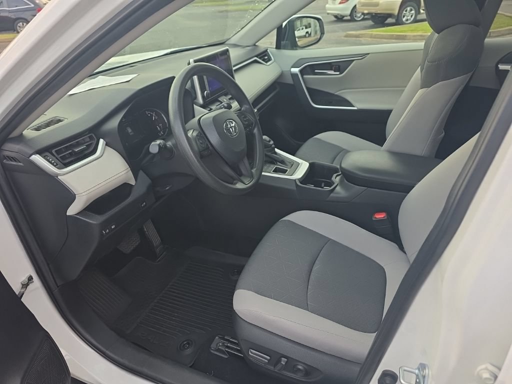 Certified 2024 Toyota RAV4 XLE w/ Convenience Package AWD/4WD image 9